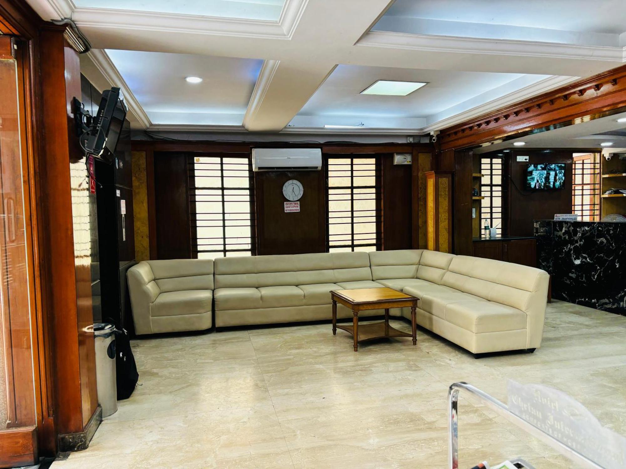 העיר בנגלור Hotel Chetan International מראה חיצוני תמונה