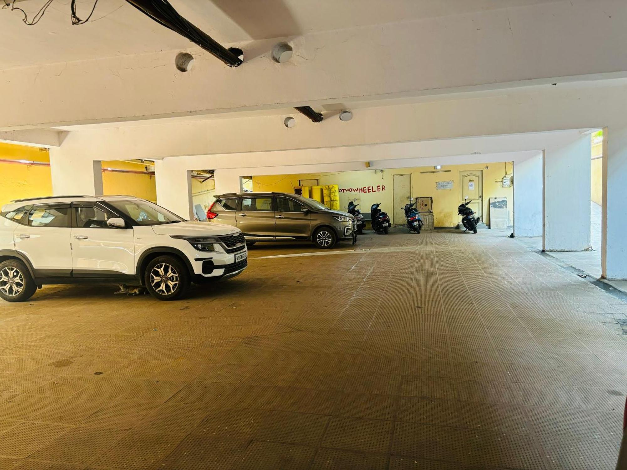 העיר בנגלור Hotel Chetan International מראה חיצוני תמונה